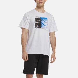 Reebok Mens Regular fit Graphic Short Sleeve T-Shirt (# walk a mile) Small.  NWT